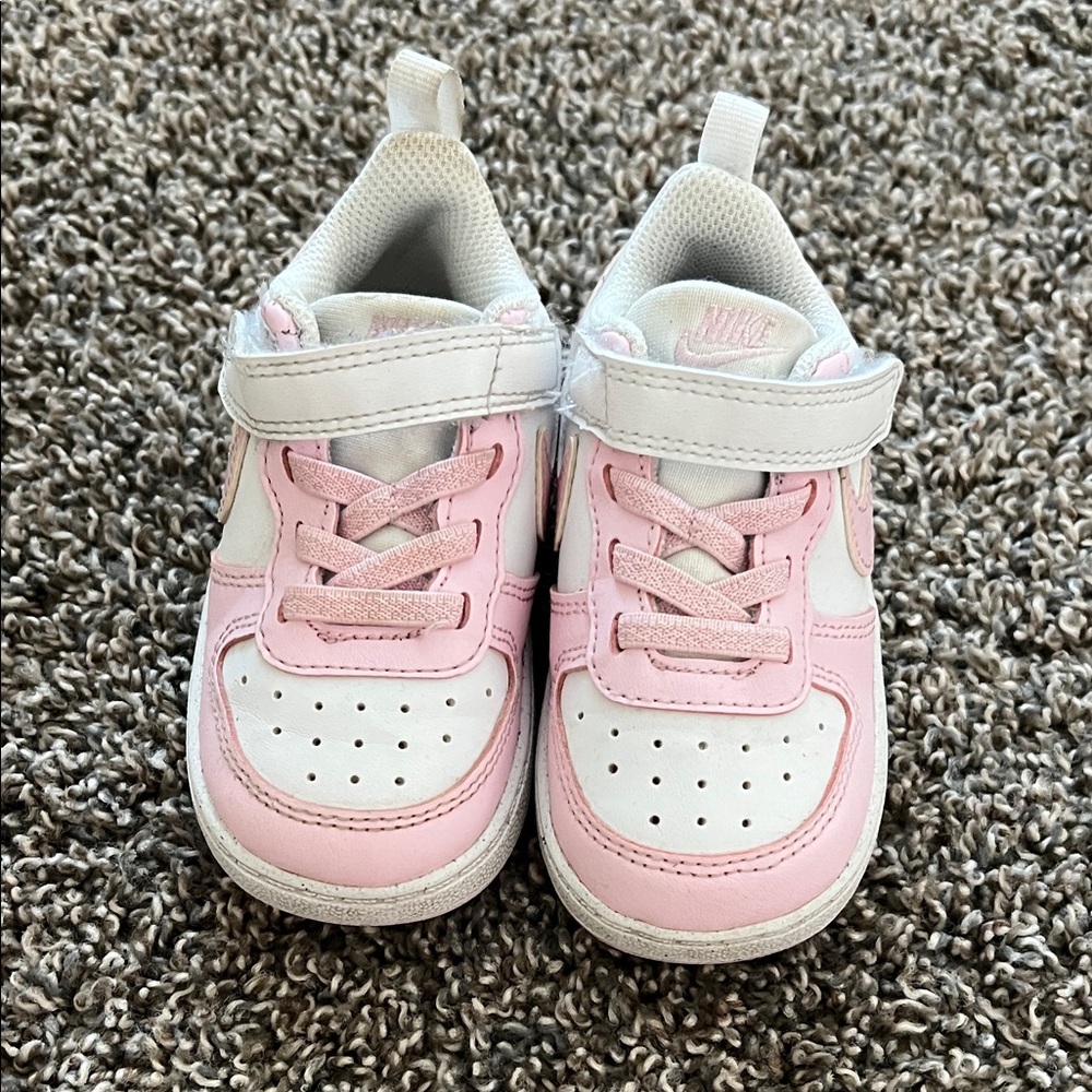 Nike Toddler Low Dunk in Pink and White